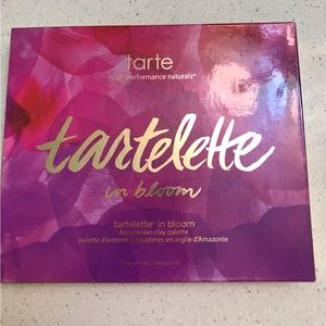 Tarte tartelett in bloom eyeshadow palette